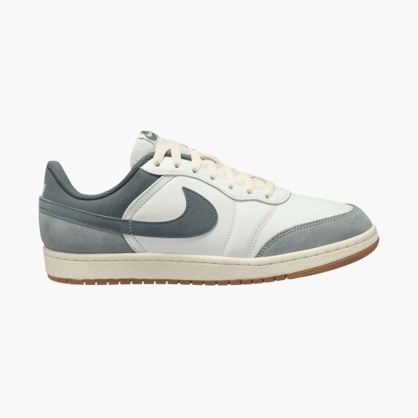 NIKE AIR JORDAN SKYLINE LOW LE